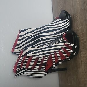 Women's heel booties